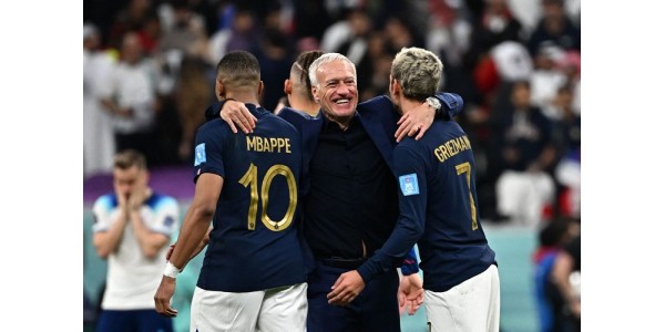 Kylian Mbappés opprykk til Frankrikes kaptein møter motstand fra Antoine Griezmann